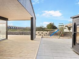 5 Star Holiday Home in Lokken