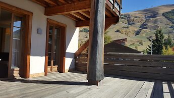 Modern Retreat for 8 Guests