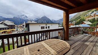 Alpine Comfort Ski Slopes
