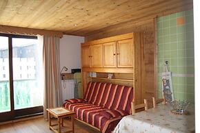 Cozy Ski Base Apartment