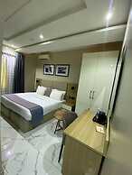 Ringruby Hotel, Oduduwa Way