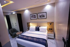 Ringruby Hotel, Oduduwa Way