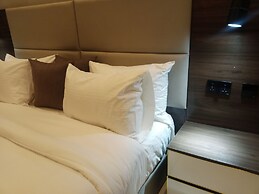 Ringruby Hotel, Oduduwa Way