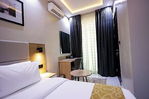 Ringruby Hotel, Oduduwa Way