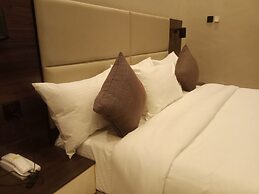 Ringruby Hotel, Oduduwa Way