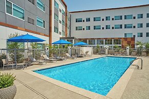 Element Charleston Airport