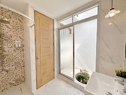 Sherva101 Home and Hostel