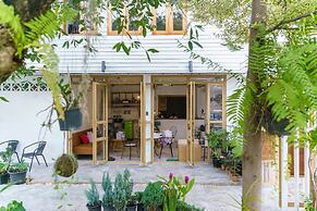 Sherva101 Home and Hostel