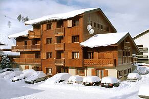 Cozy Mountain Stay for 4 Guests