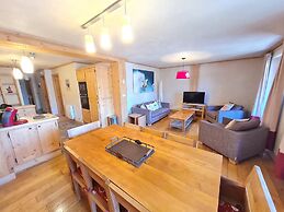 Mountain View Apartment