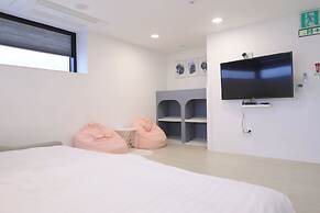 Gapyeong Pool Villa Olive kids