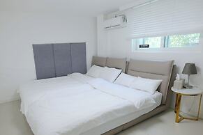 Gapyeong Pool Villa Olive kids