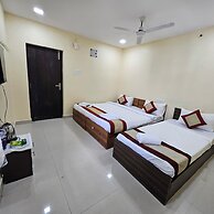 GT Empire Hotel-Near SRM University