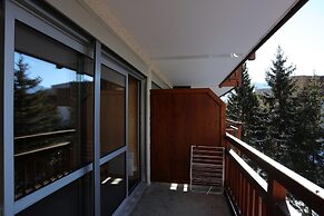 Alpine Retreat With Balcony