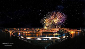 Luna Sol - Sunset & Firework Signature