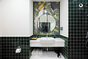 Luna Sol - Sunset & Firework Signature