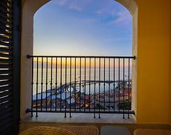 Luna Sol - Sunset & Firework Signature