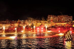 Luna Sol - Sunset & Firework Signature