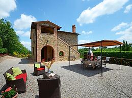 Podere Baiocco Sleeps 22 People 2 Private Pools Walking Distance to To