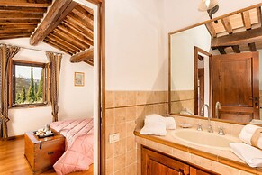 Podere Baiocco Sleeps 22 People 2 Private Pools Walking Distance to To