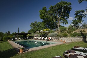 Podere Baiocco Sleeps 22 People 2 Private Pools Walking Distance to To