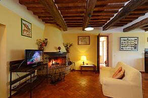 Podere Baiocco Sleeps 22 People 2 Private Pools Walking Distance to To