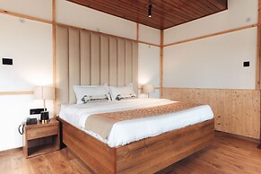 Cottage Woodland Retreat