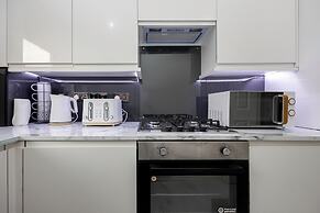 Brighton - Apartment - Sleeps 4 - Balcony
