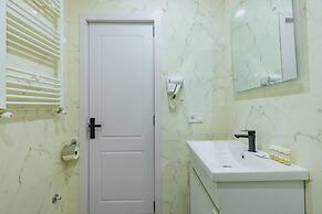 Komunna Luxe