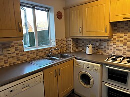 Coventry - 3 Beds - Pet Friendly - Free Parking