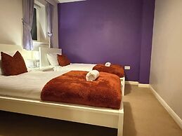 Coventry - 3 Beds - Pet Friendly - Free Parking