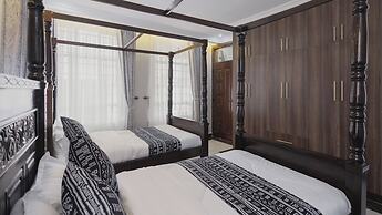 Skyhut Boutique House