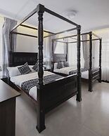 Skyhut Boutique House