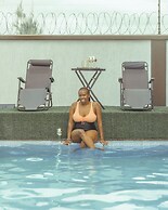 Skyhut Boutique House