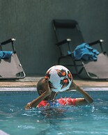 Skyhut Boutique House