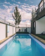 Skyhut Boutique House