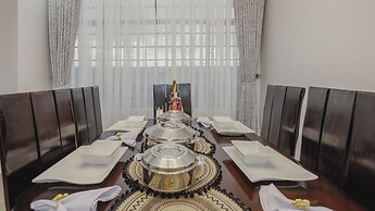 Skyhut Boutique House