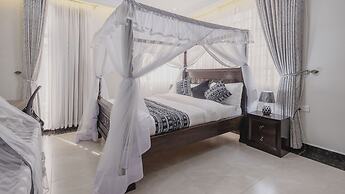 Skyhut Boutique House