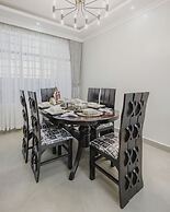 Skyhut Boutique House