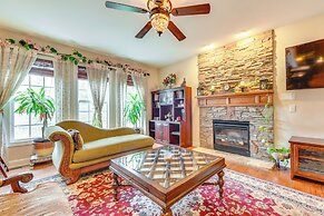 3 Mi to Carowinds: Retreat w/ On-site Fishing