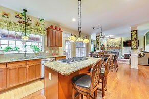 3 Mi to Carowinds: Retreat w/ On-site Fishing