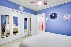 Walk to 1st Street: Family Home in Thibodaux!