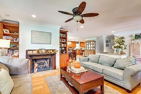 Walk to Beach: Gem w/ Pool & Spa in Isle of Palms!