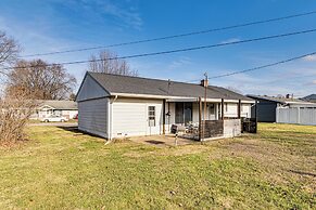 2 Mi to Downtown Logansport: Quiet Home w/ Grill