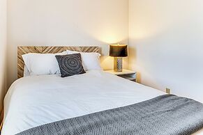 2 Mi to Downtown Logansport: Quiet Home w/ Grill