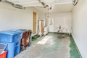 2 Mi to Downtown Logansport: Quiet Home w/ Grill