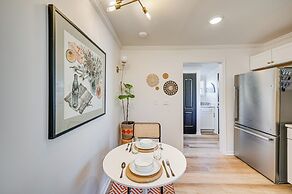 < 3 Mi to Dtwn: Modern Cottage in Greenville!