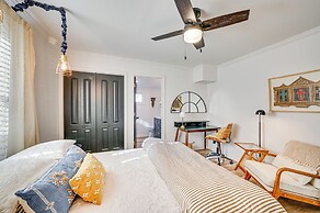 < 3 Mi to Dtwn: Modern Cottage in Greenville!