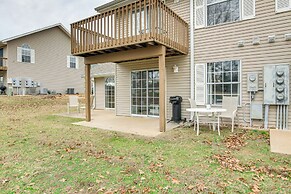 Near Golf & Table Rock Lake: Condo w/ Pool Access