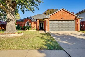 Outdoor Oasis w/ Pool: Grand Prairie Family Home!